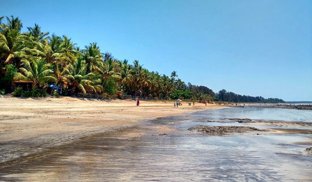 Nagaon Beach, 1.5 km from Florea Resort in Alibag